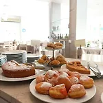 Hotel Ascot