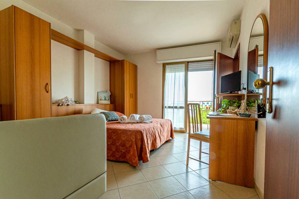 Hotel Ascot 3*
